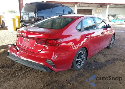 2023 Kia Forte Lxs z USA, uszkodzony, nr VIN 3KPF24AD0PE565203